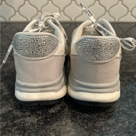 Vintage Havana Cloud Sneakers - Picture 5 of 5